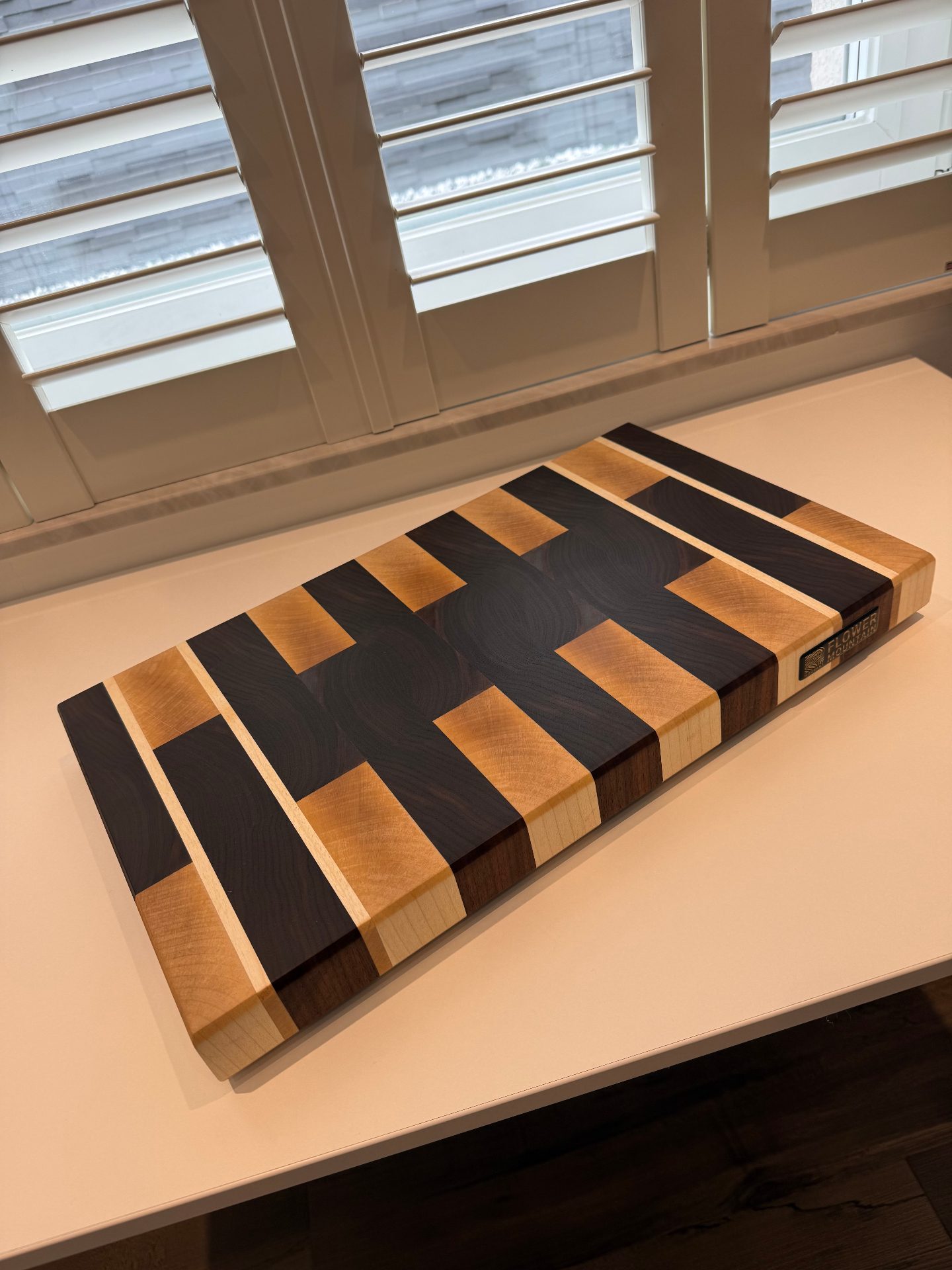 XXL-Schneideboard — Nuss · Ahorn