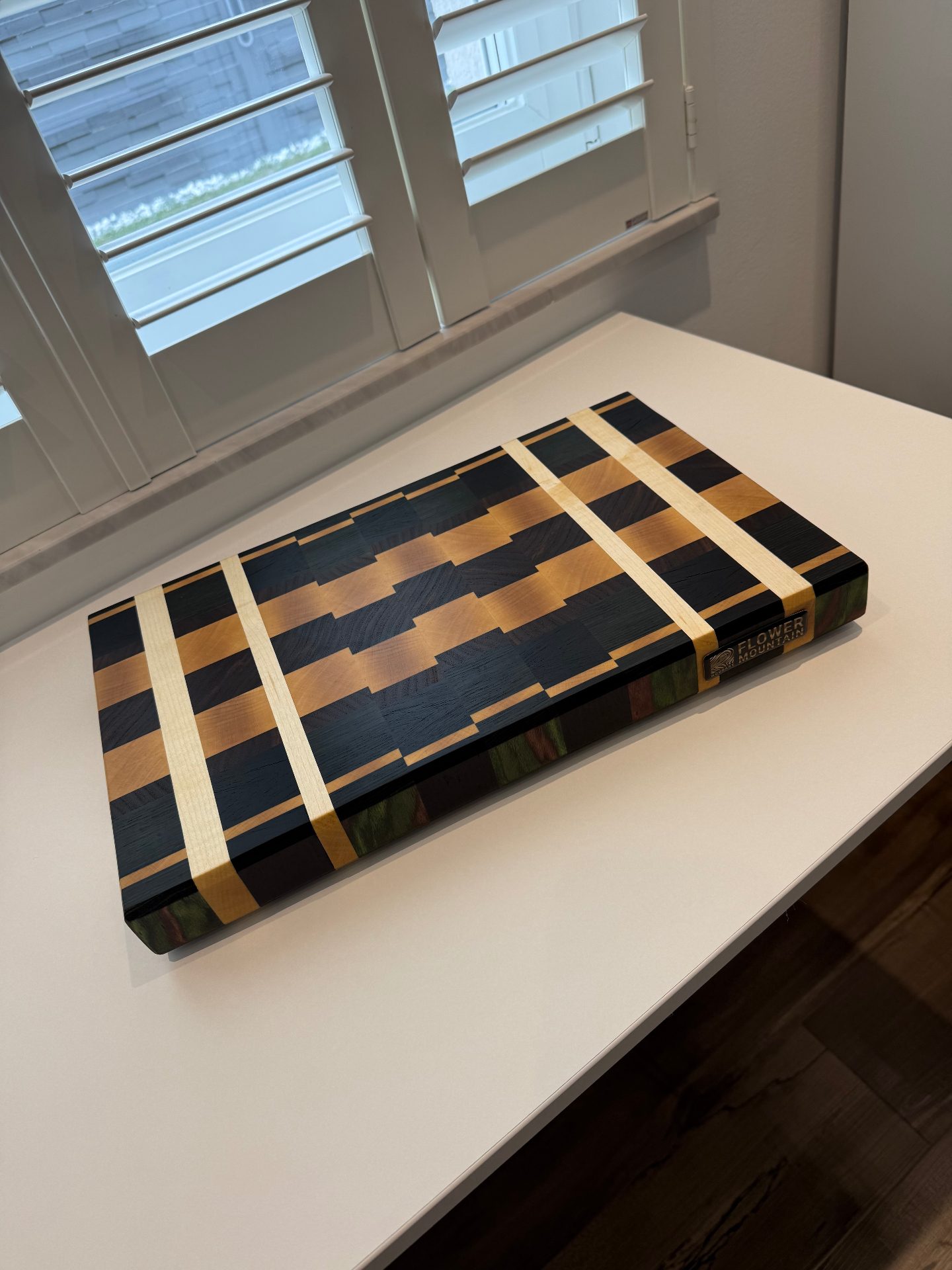 Schneideboard — Nuss · Ahorn · Black SaRaiFo · Camo Maser SaRaiFo